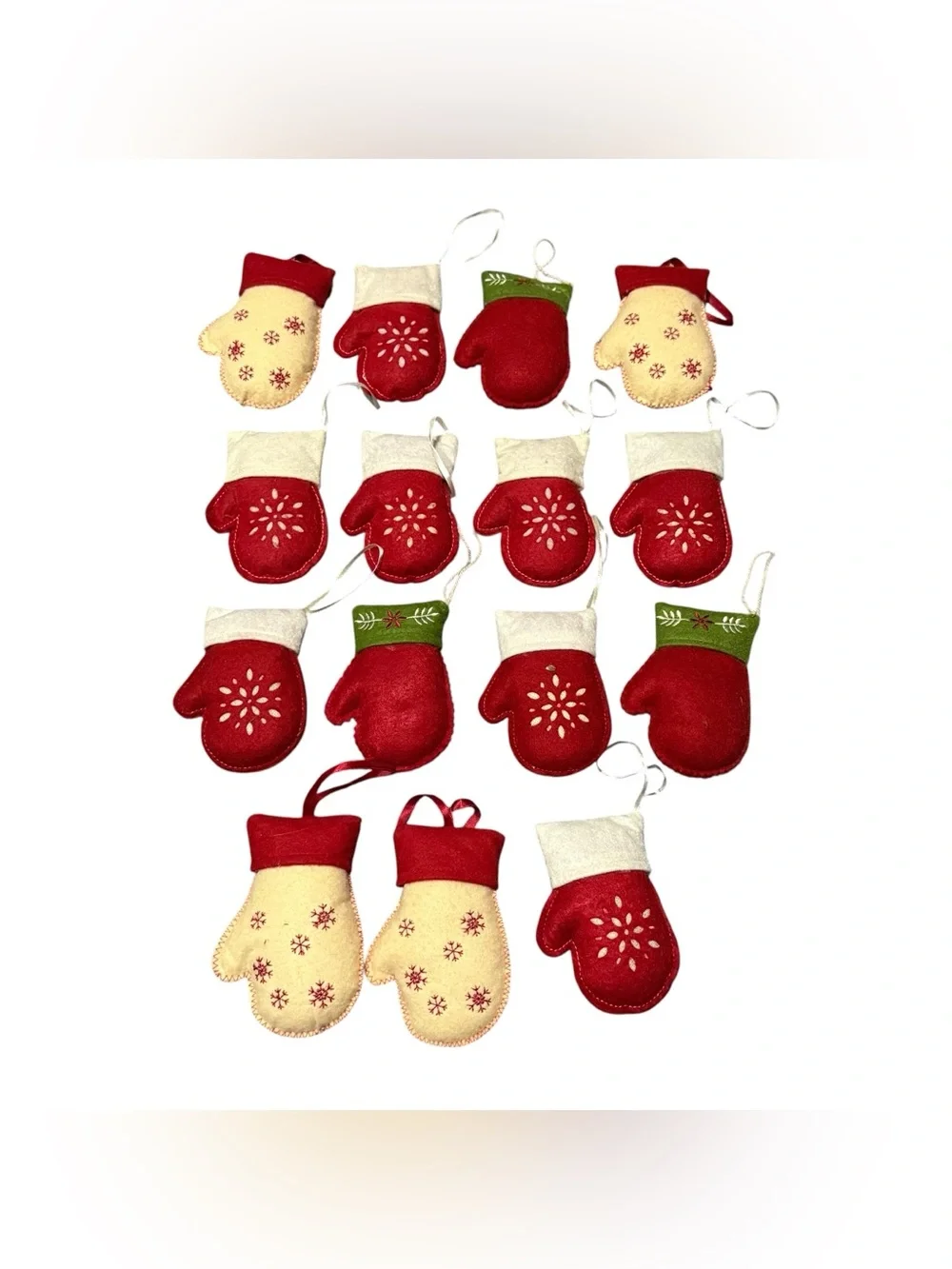Lot Of 15 Winter Mittens Gloves Christmas Ornaments Felt